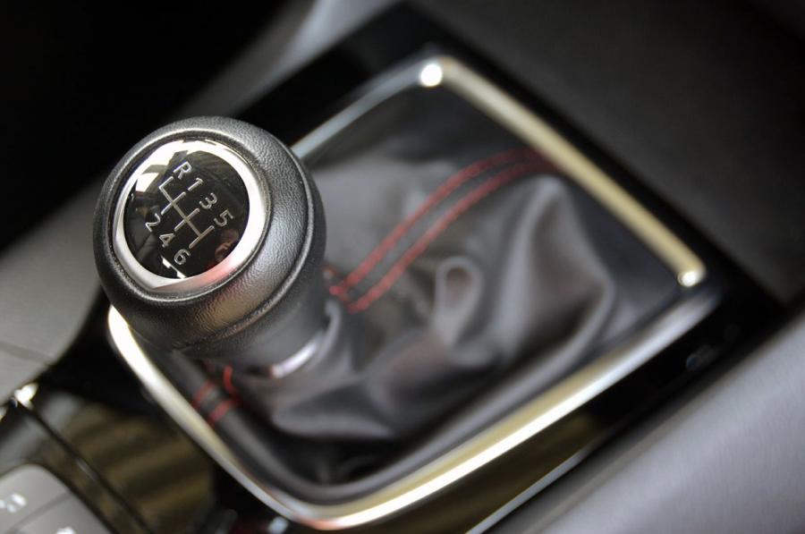  Mazda3 2014 года  (фото 28 из 41)